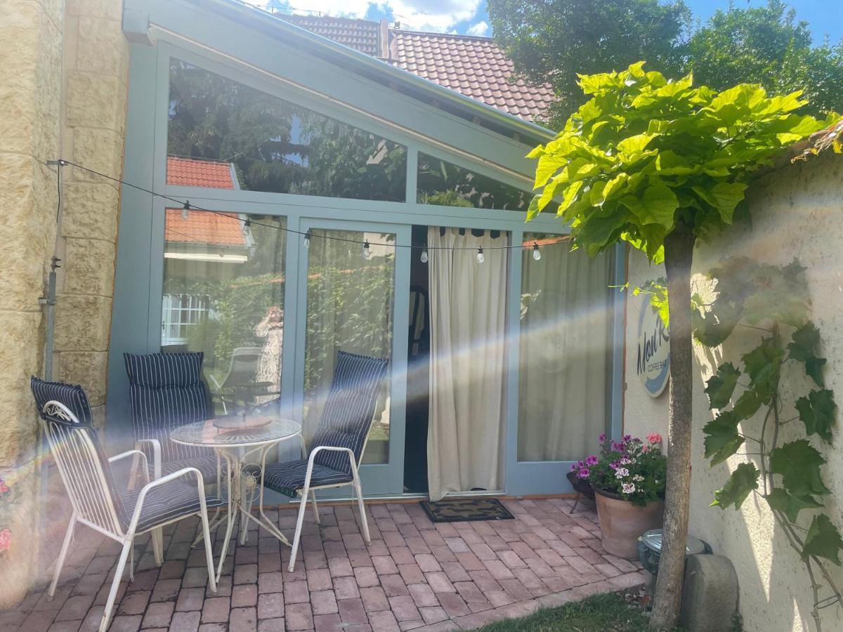 MonPe apartmánik s atmosférou Komárno Exterior foto