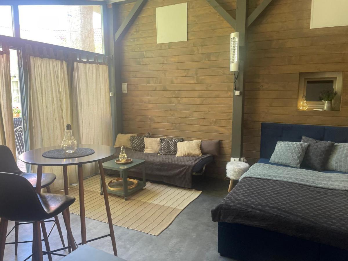 MonPe apartmánik s atmosférou Komárno Exterior foto