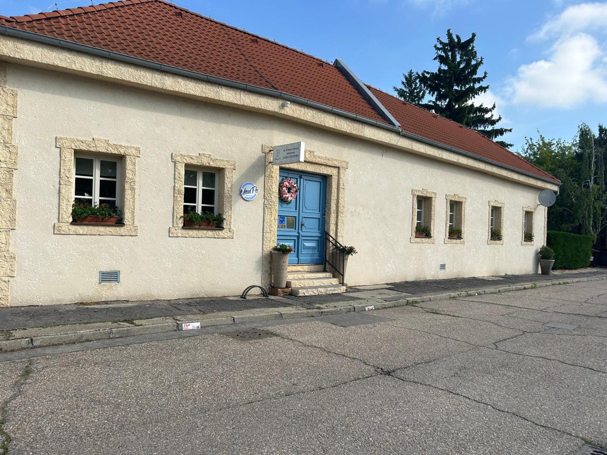 MonPe apartmánik s atmosférou Komárno Exterior foto